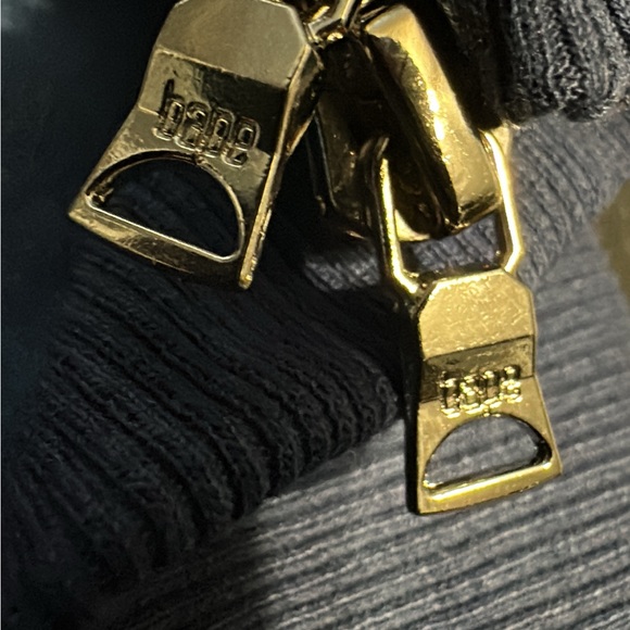 Bape - Picture 10 of 11